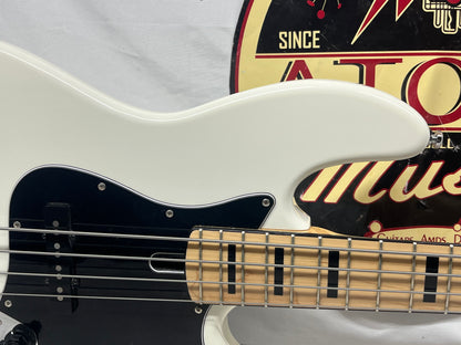 Sire Marcus Miller V7 4- String J-Style Electric Bass