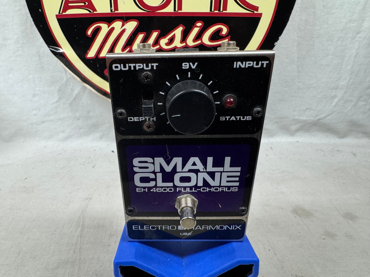 Electro-Harmonix EH 4600 eh4600 Small Clone Full-Chorus Pedal