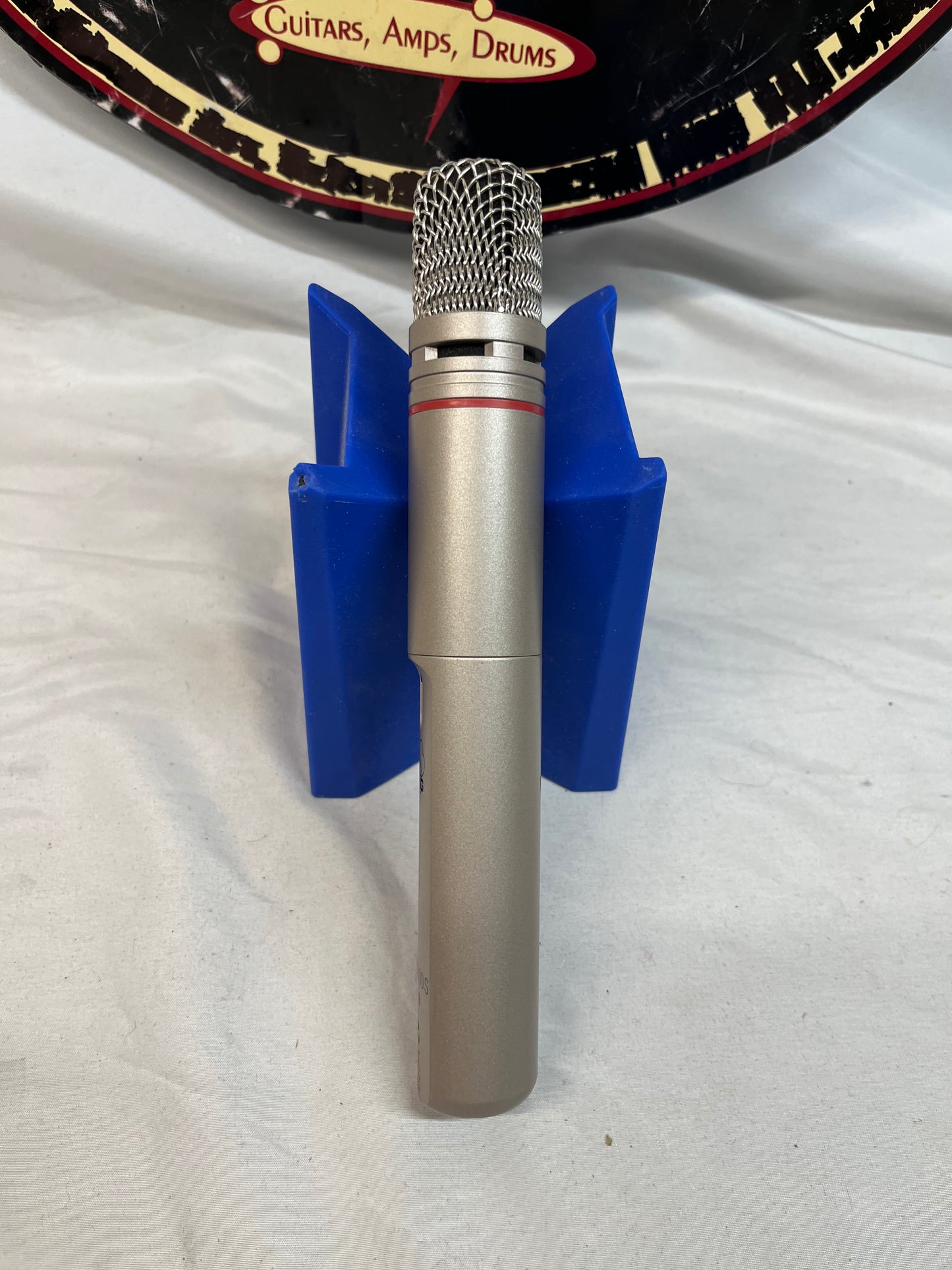 AKG C1000 S Small Diaphragm Multipattern Condenser Microphone