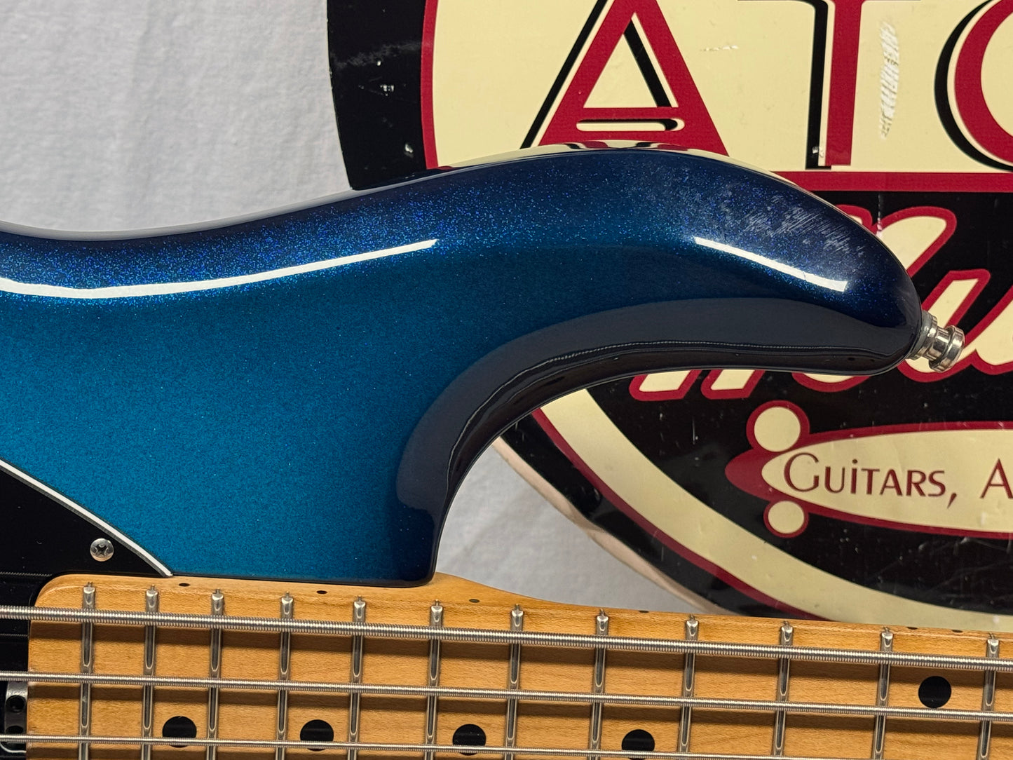 Ernie Ball Music Man StingRay sting ray 5H 5-string Bass with Case 2001 - Blue Dawn