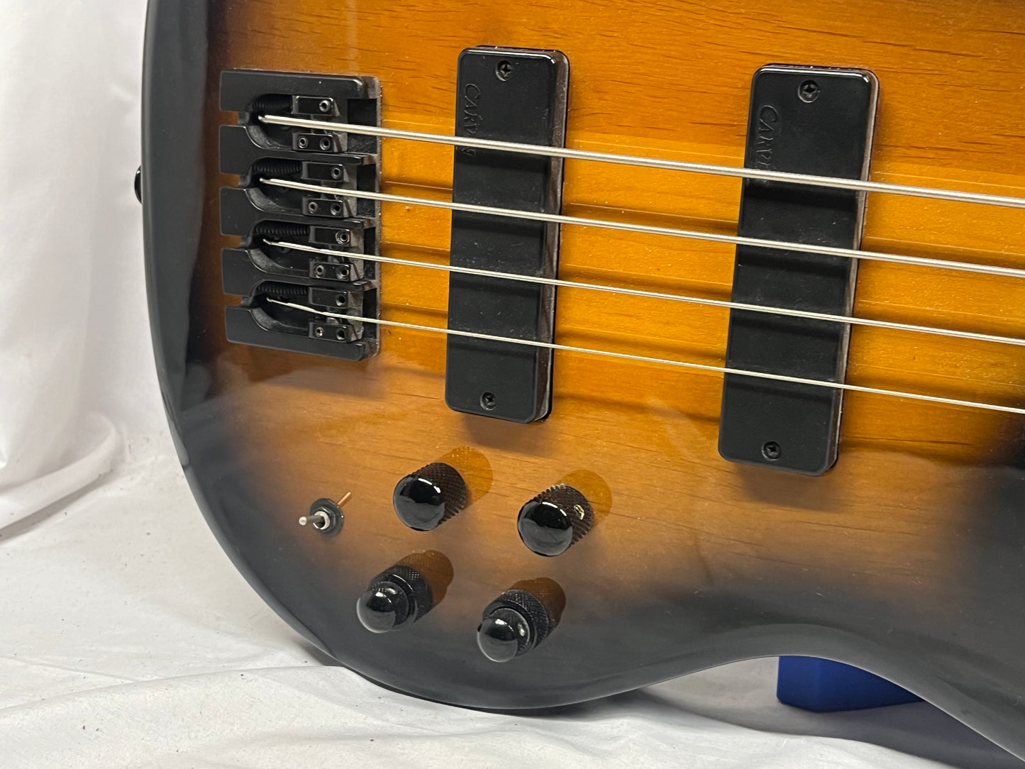 Carvin LB70 4-String Doublecut Electric Bass