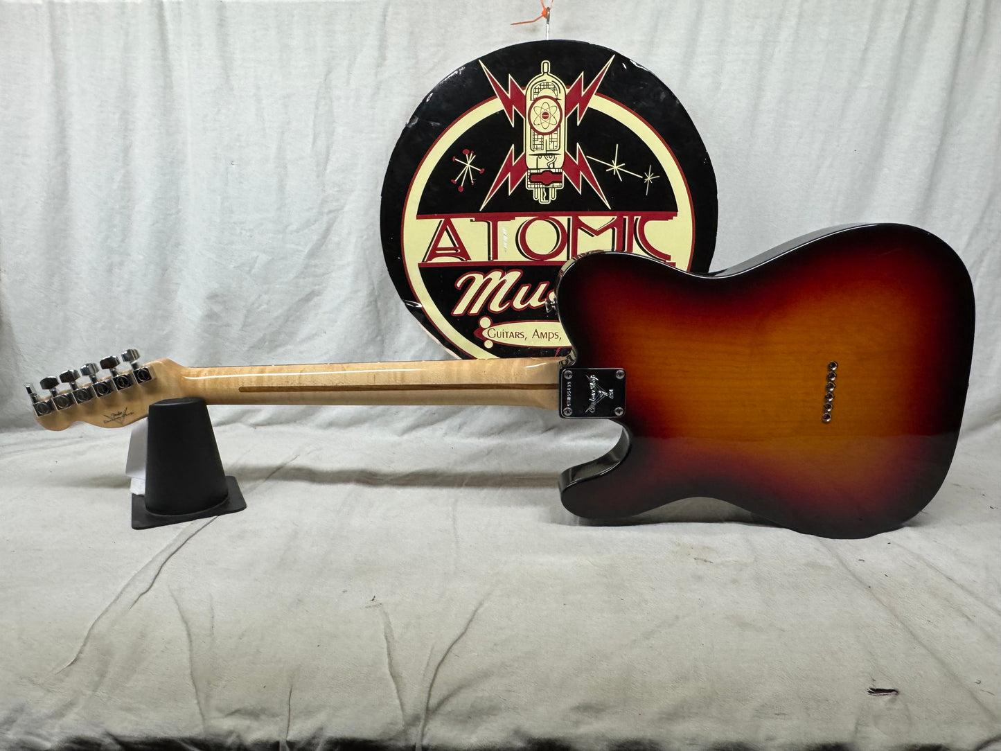Fender Custom Shop American Classic Telecaster Guitar with Case - 3-Color Sunburst / Rosewood fingerboard