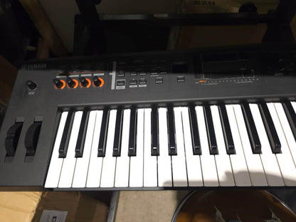 Yamaha MX49 Synthesizer - Image 2
