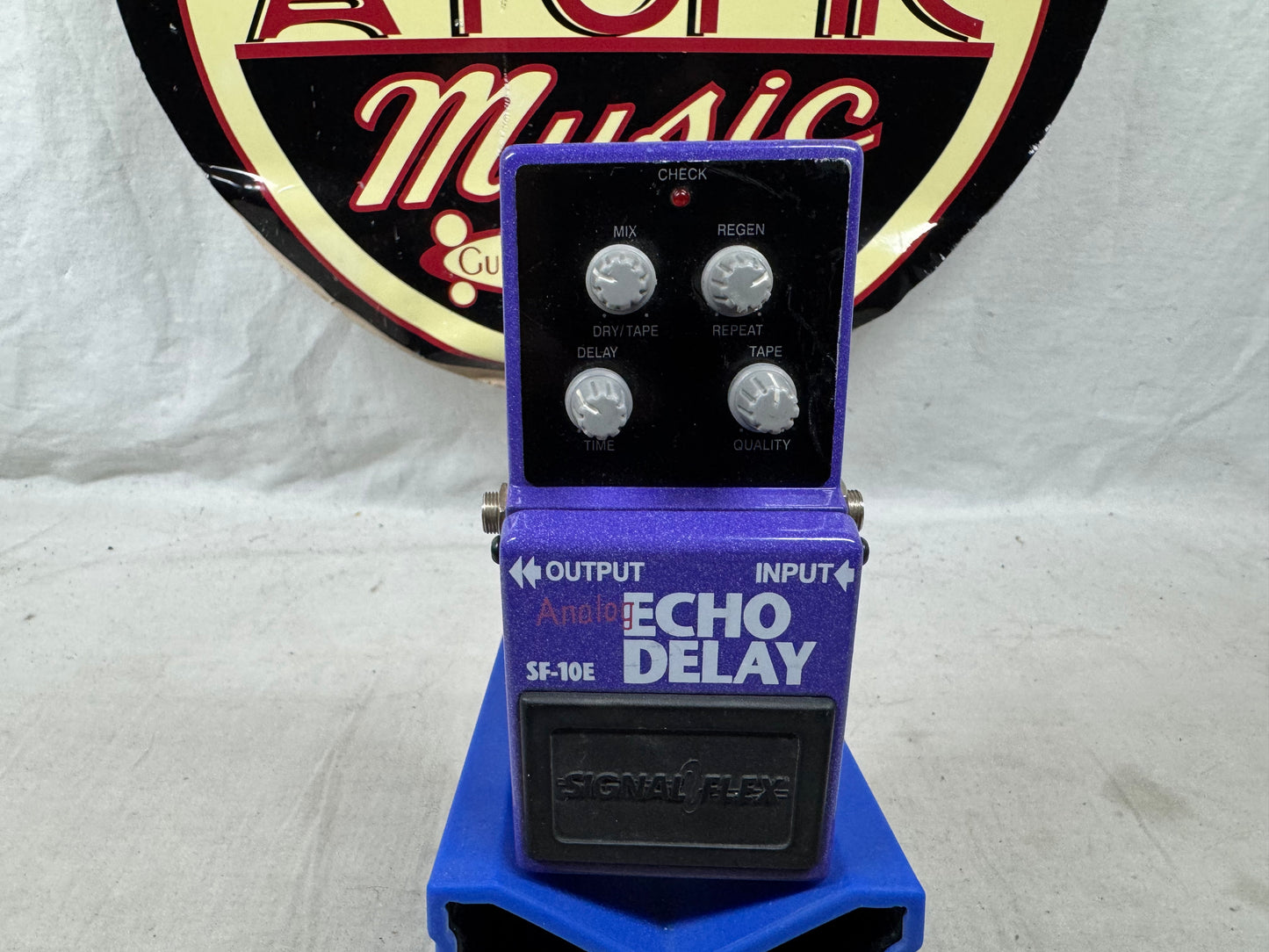 Signal Flex SF-10E Analog Delay Pedal