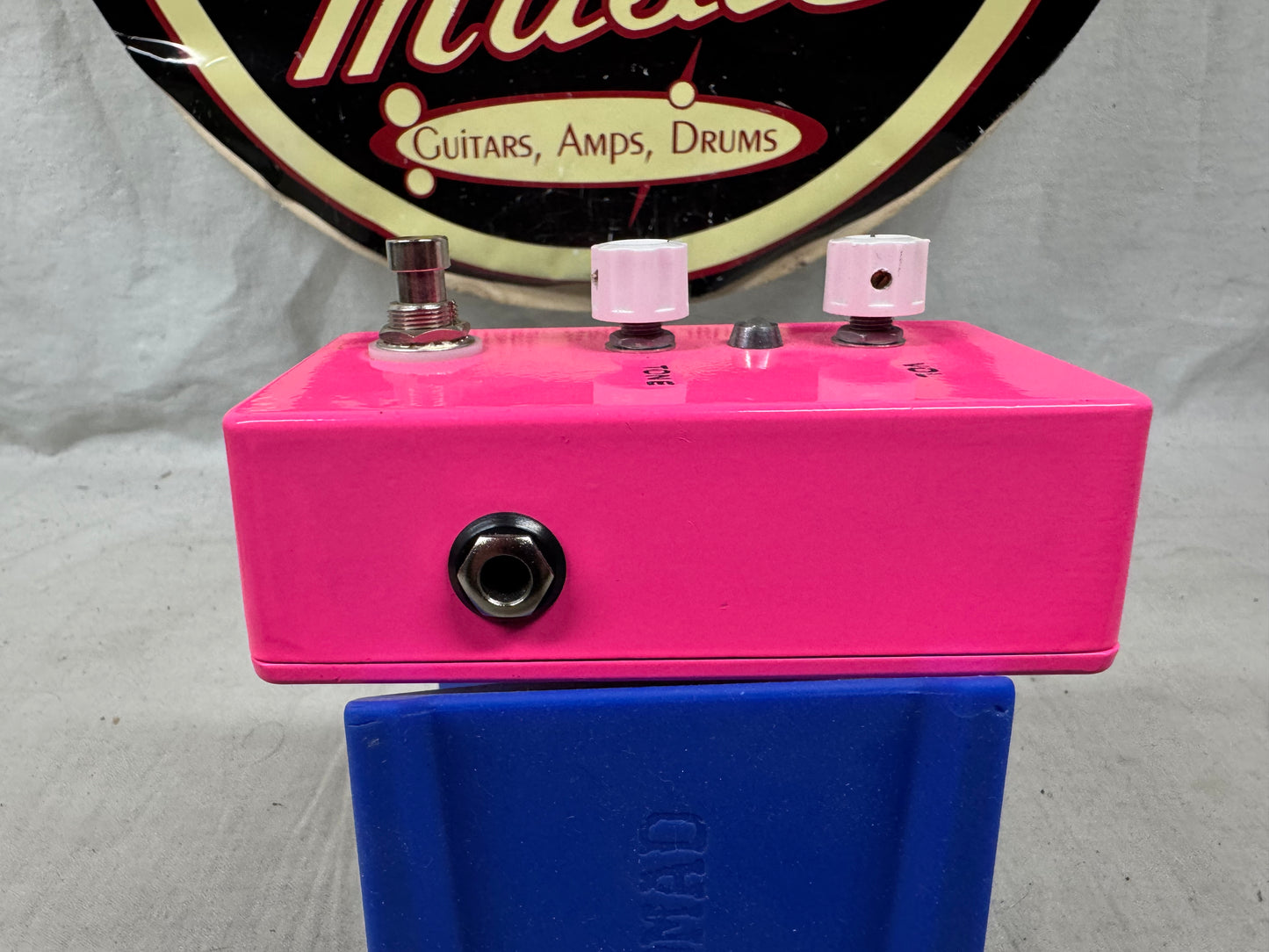 Montreal Assembly mtl.asm Your And You're Synthy Fuzz Pedal 2017