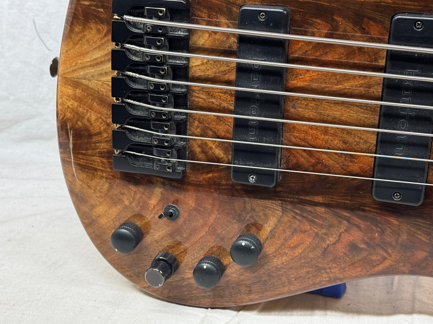 Brubaker K-6B k6b Custom Singlecut 6-string Bass with Case 2003