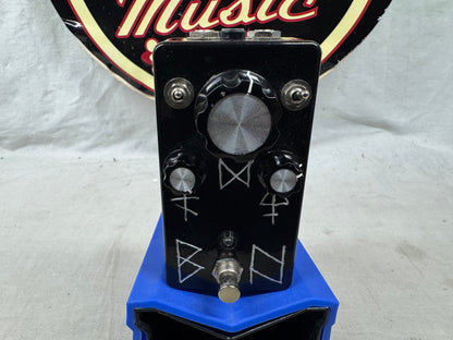 Blackhawk Amplifiers Valhalla Fuzz Pedal