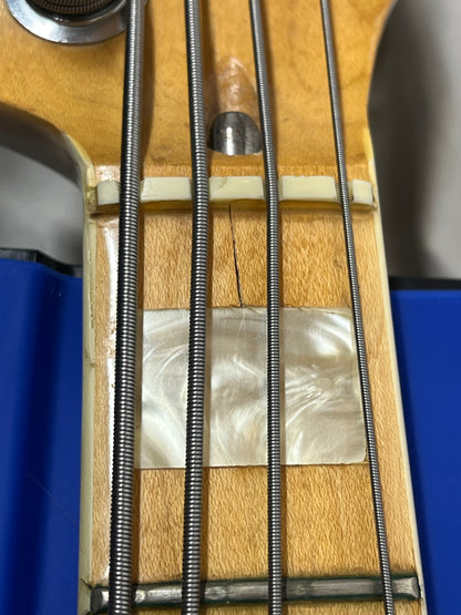 Fender American 4-String Electric Jazz Bass 1977 with Hard Case - Split in Fretboard only at the first fret *see photos*