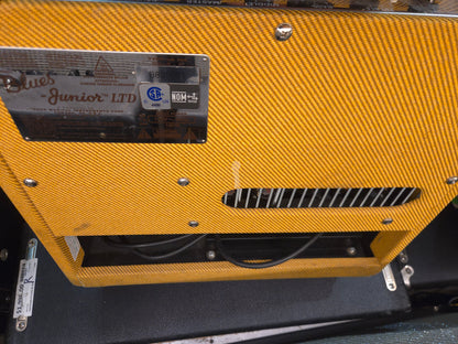 Fender Blues Junior Lacquered Tweed 15-Watt 1x12" Guitar Combo 2016 - Present - Lacquered Tweed - Local Pickup Only