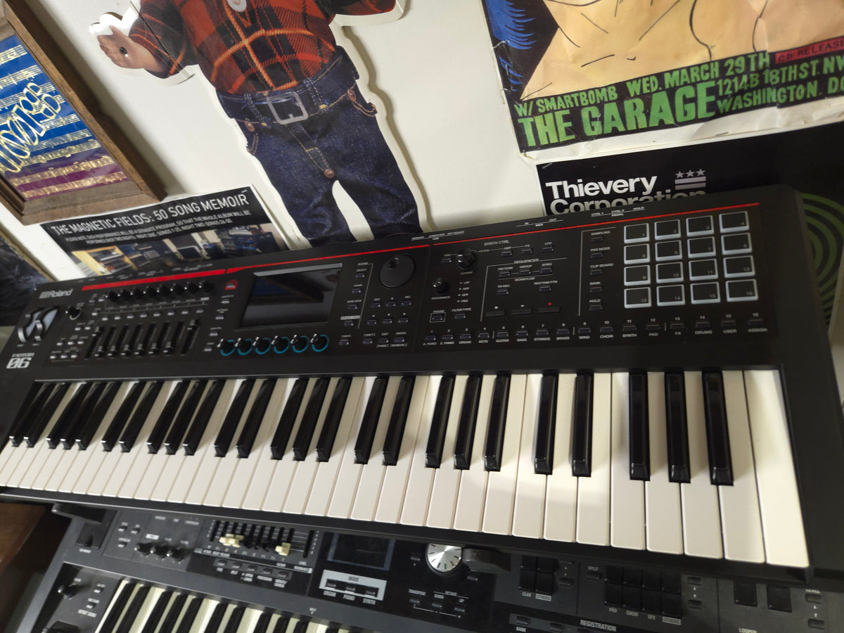 Roland FANTOM-06 61-Key Workstation Keyboard 2022 - Present - Local Pickup Only