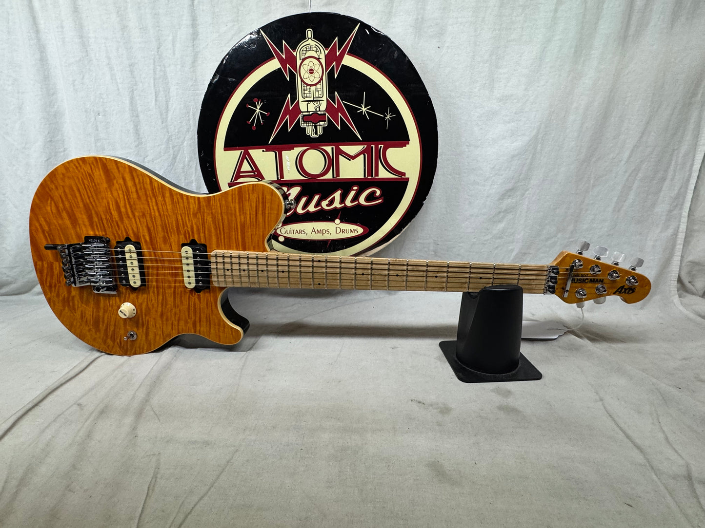 Ernie Ball Music Man Axis Guitar with Hard Case 2007