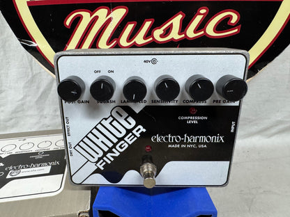 Electro-Harmonix White Finger Compressor Pedal with Box