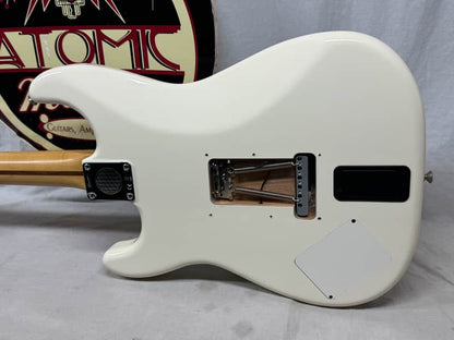 Fender EOB Sustainer Ed O'Brien ( Radiohead ) Signature Stratocaster Guitar with Case - Image 12