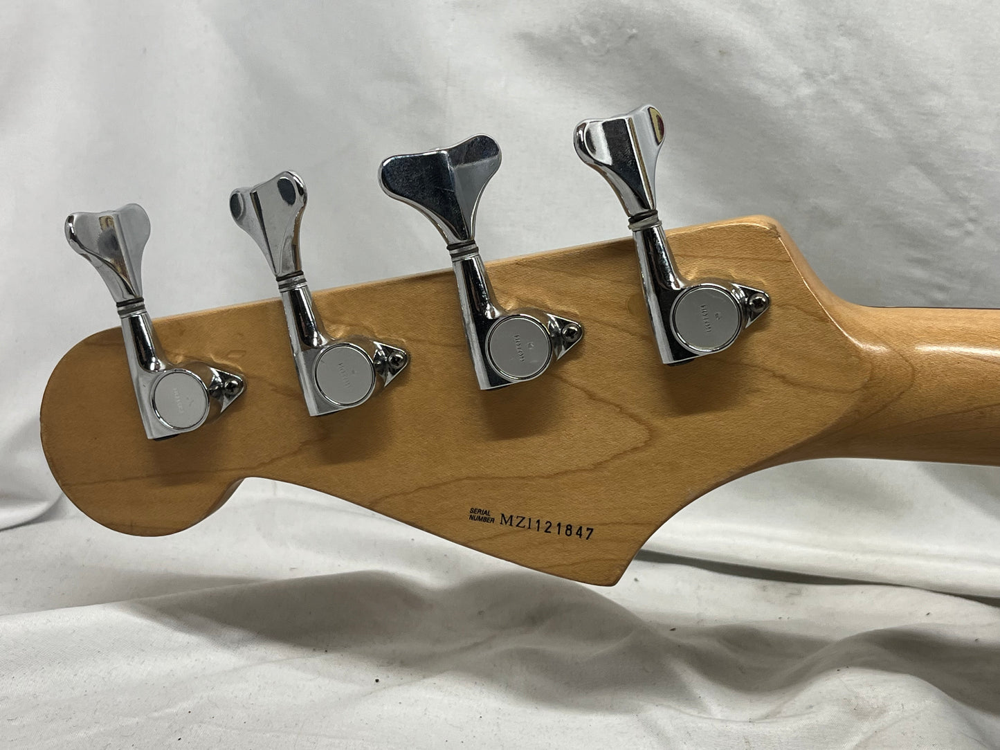 Fender Deluxe Zone 4-String Electric Bass 2001 - Sienna Sunburst