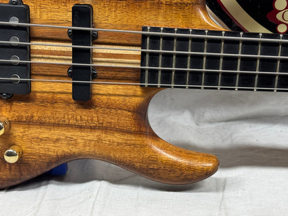 Carvin USA LB-70P lb 70 p lb70p 4-string Bass with Case