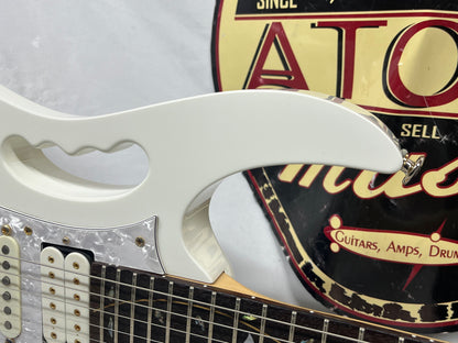 Ibanez JEM7V Prestige Steve Vai Signature HSH Electric Guitar with Hard Case - White