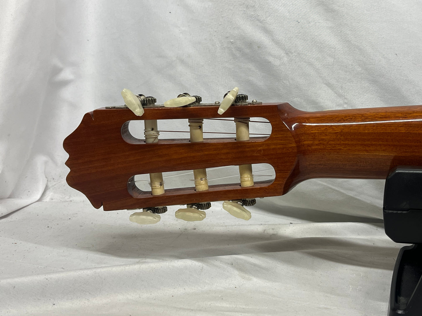 Aria AC-15 Concert Classical Acoustic Guitar