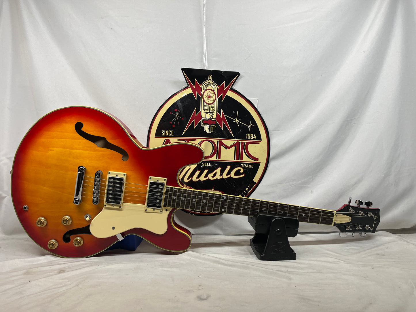 Jay Turser Doublecut Semi-Hollow Body Electric Guitar
