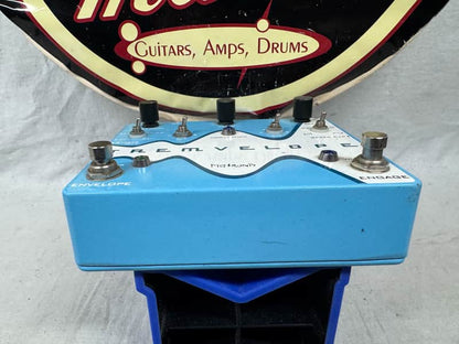 Pigtronix EMT Tremvelope Optical Stereo Tremolo Pedal - Image 3
