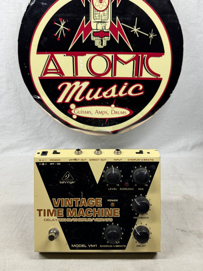 Behringer VM1 Vintage Time Machine Delay Echo Chorus Vibrato Pedal