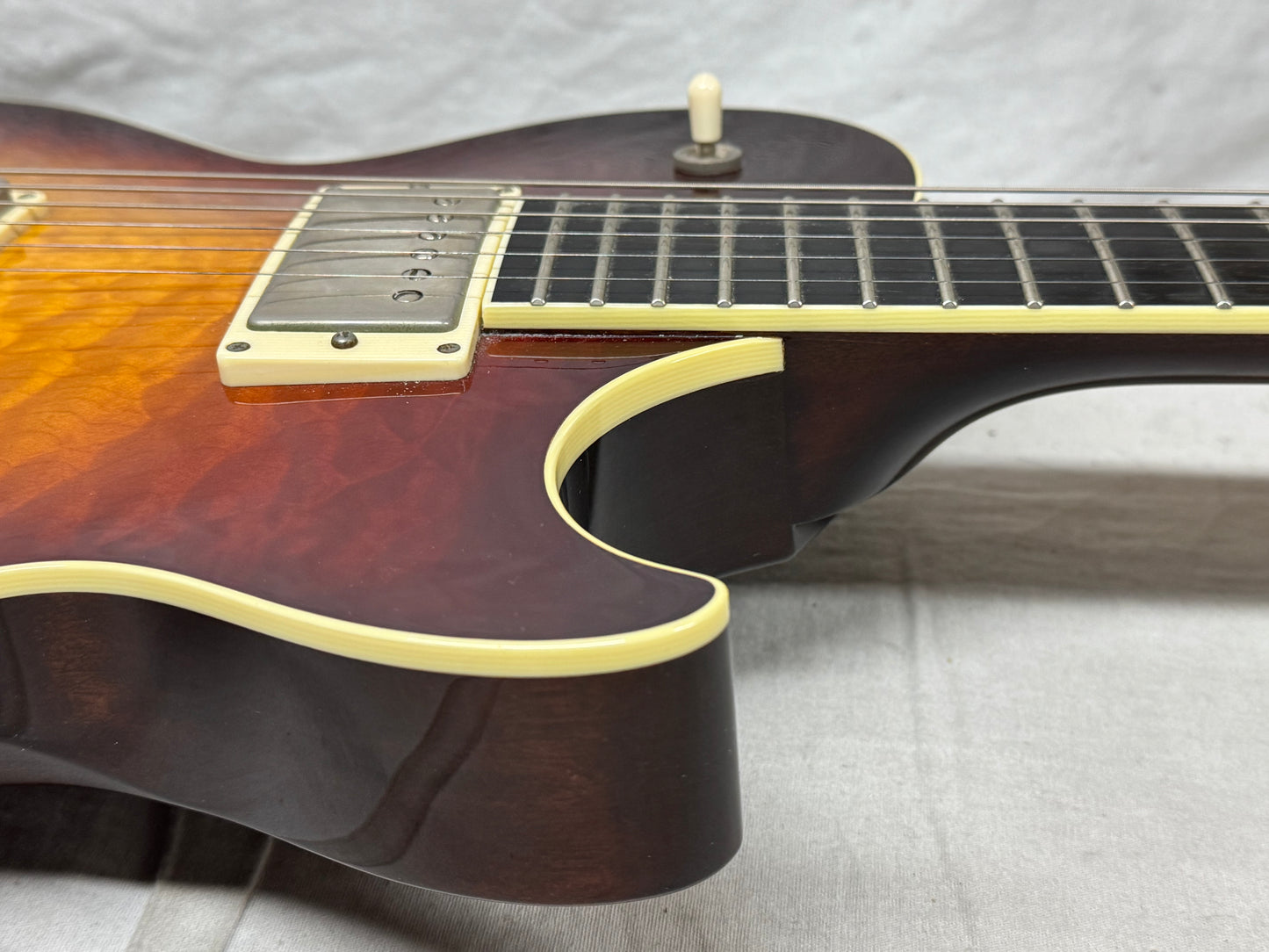 Collings Guitars CL DLX Deluxe Singlecut Guitar with Case
