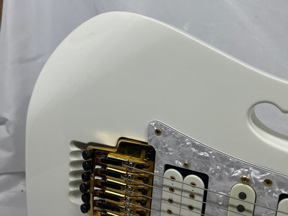 Ibanez JEM7V Prestige Steve Vai Signature HSH Electric Guitar with Hard Case - White