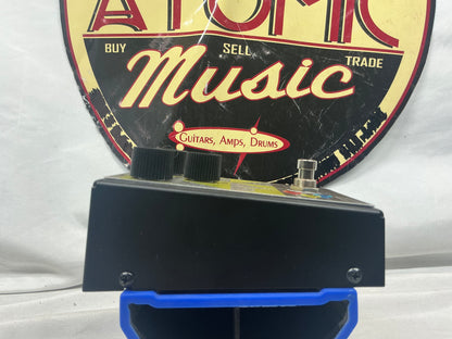 Maestro FZ-M Fuzz Tone Fuzz Pedal with Box