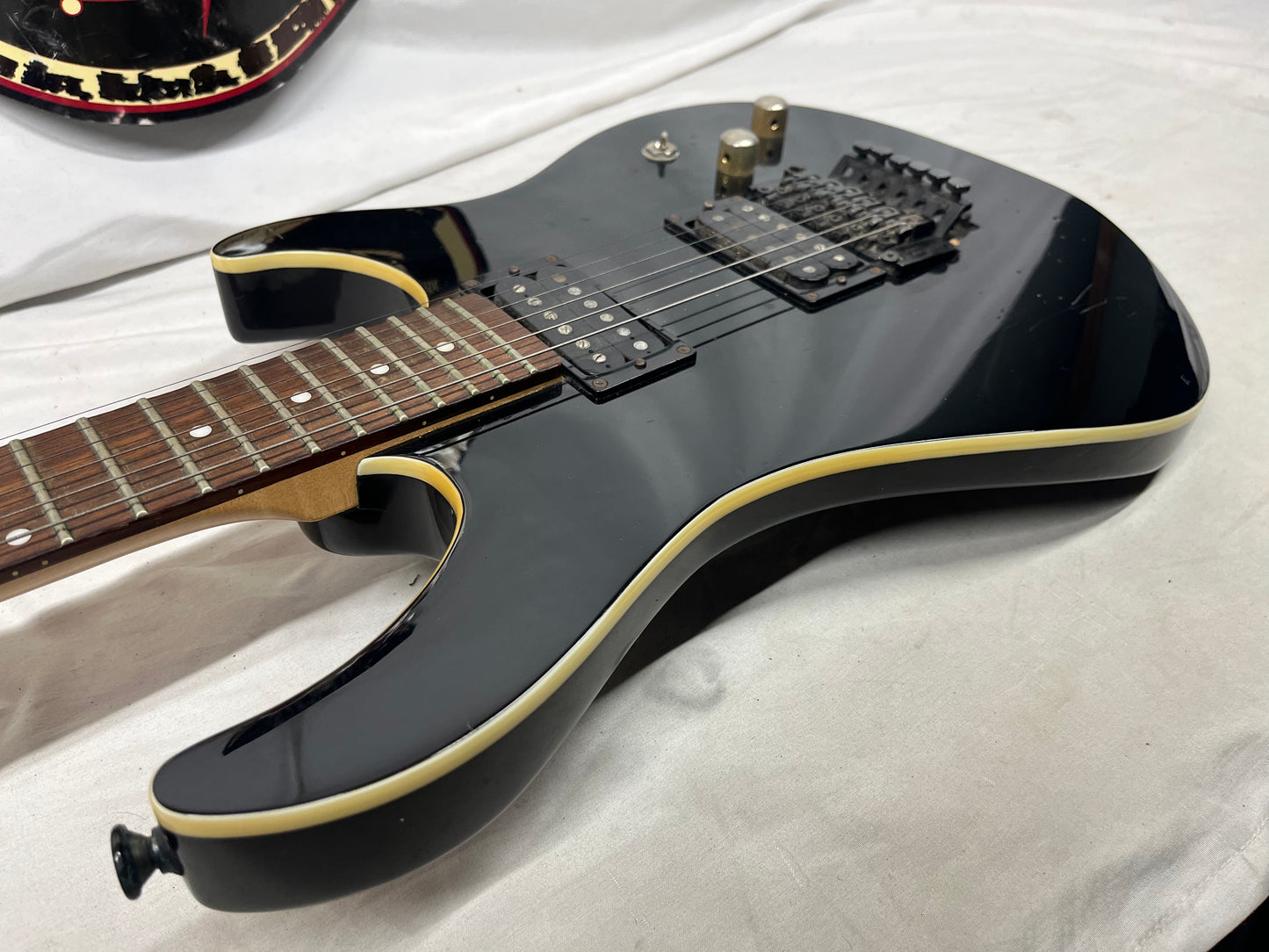 Peavey Predator Plus EXP Doublecut Electric Guitar