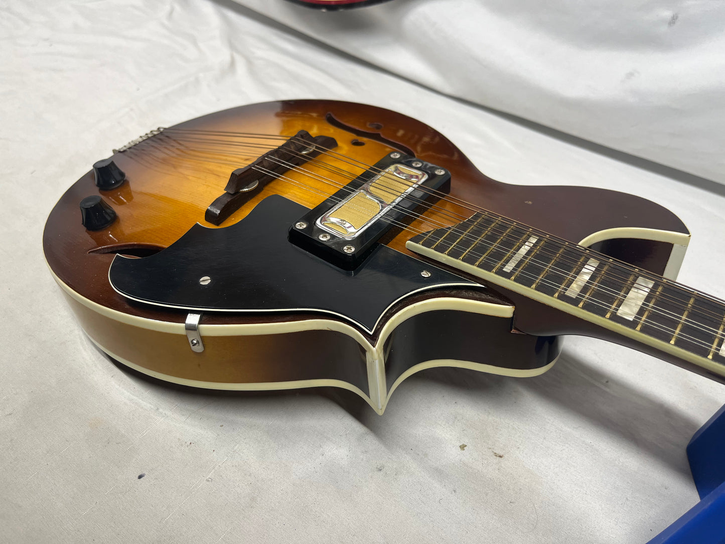 Harmony H-35 "Batwing" Acoustic Electric Mandolin with Case
