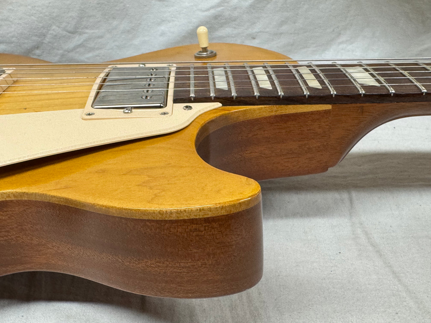 Gibson Les Paul Tribute Guitar 2018