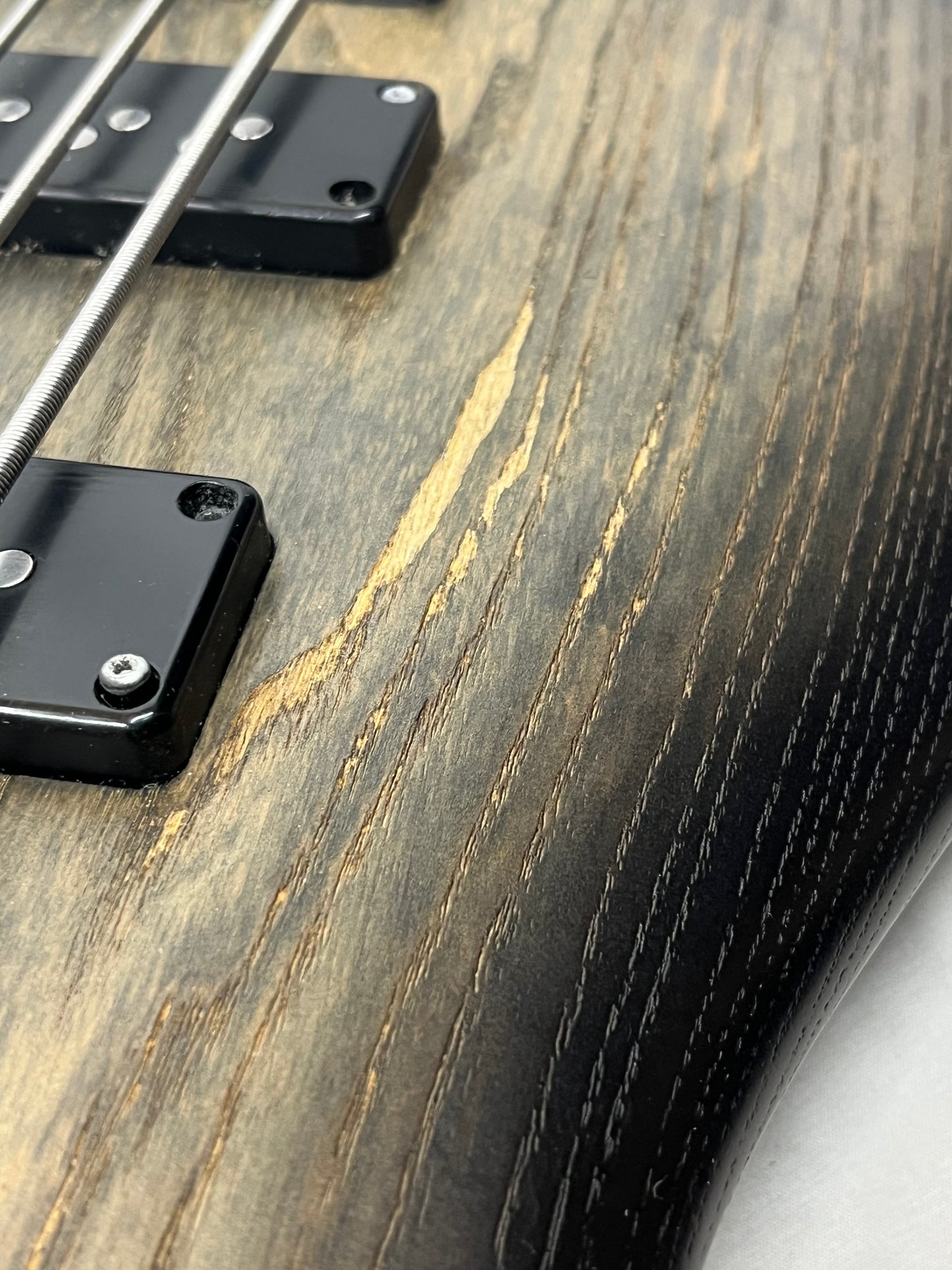 Ibanez Soundgear SR605E 5-String Electric Bass