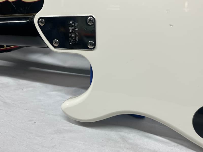 Yamaha RBX-200 4-String Doublecut Electric Bass - Image 14