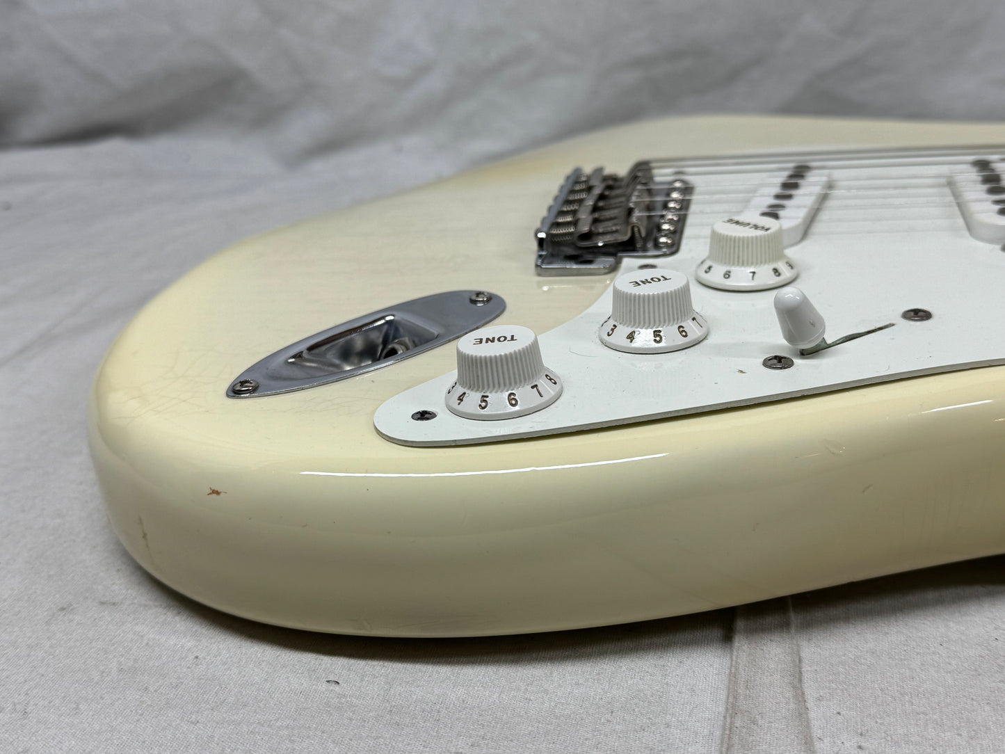 Fender American Vintage '56 1956 Stratocaster Guitar 2017 - Aged White Blonde / Maple neck