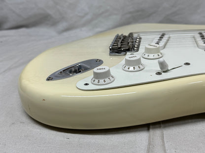 Fender American Vintage '56 1956 Stratocaster Guitar 2017 - Aged White Blonde / Maple neck