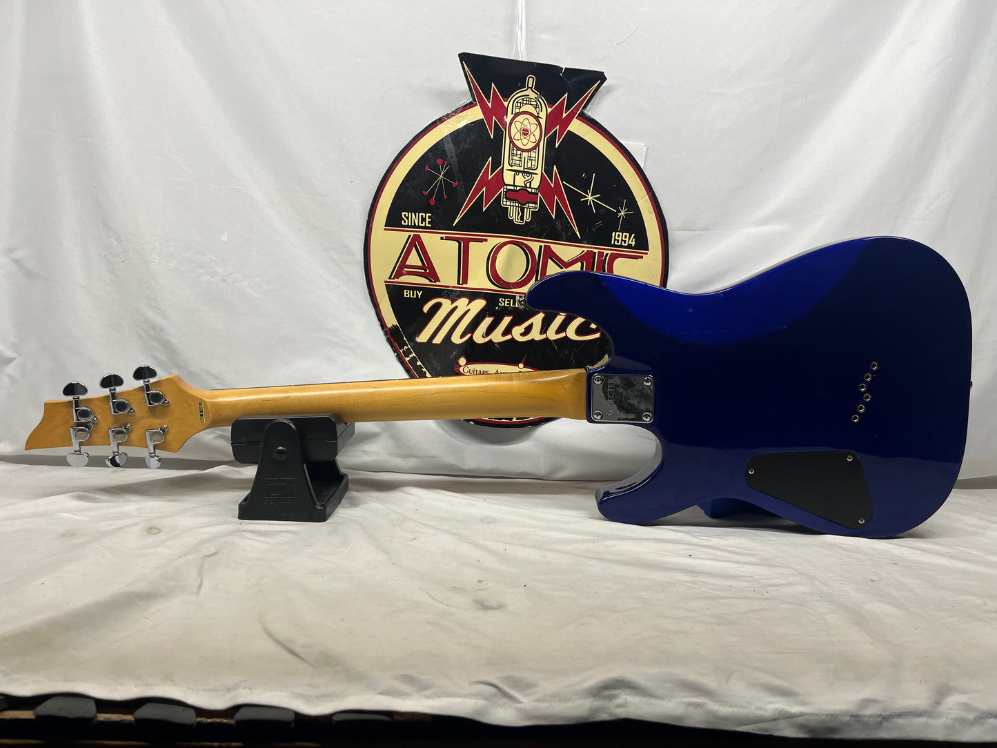 Schecter Diamond Series Omen-6 Doublecut Electric Guitar