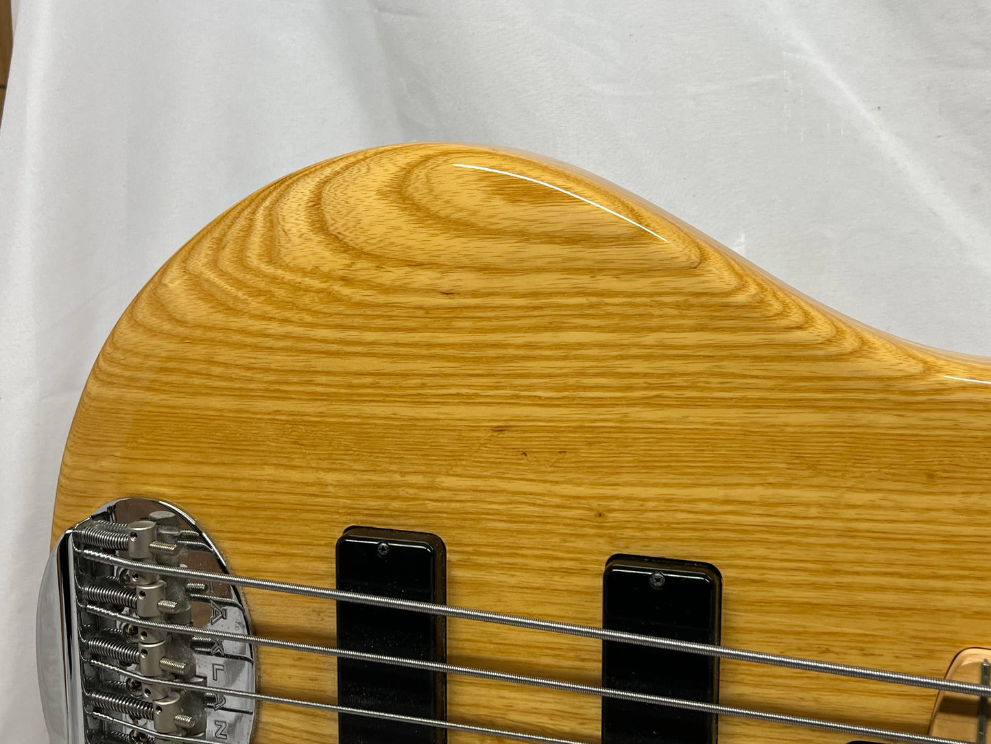 Lakland Skyline Series 5-String Electric Bass