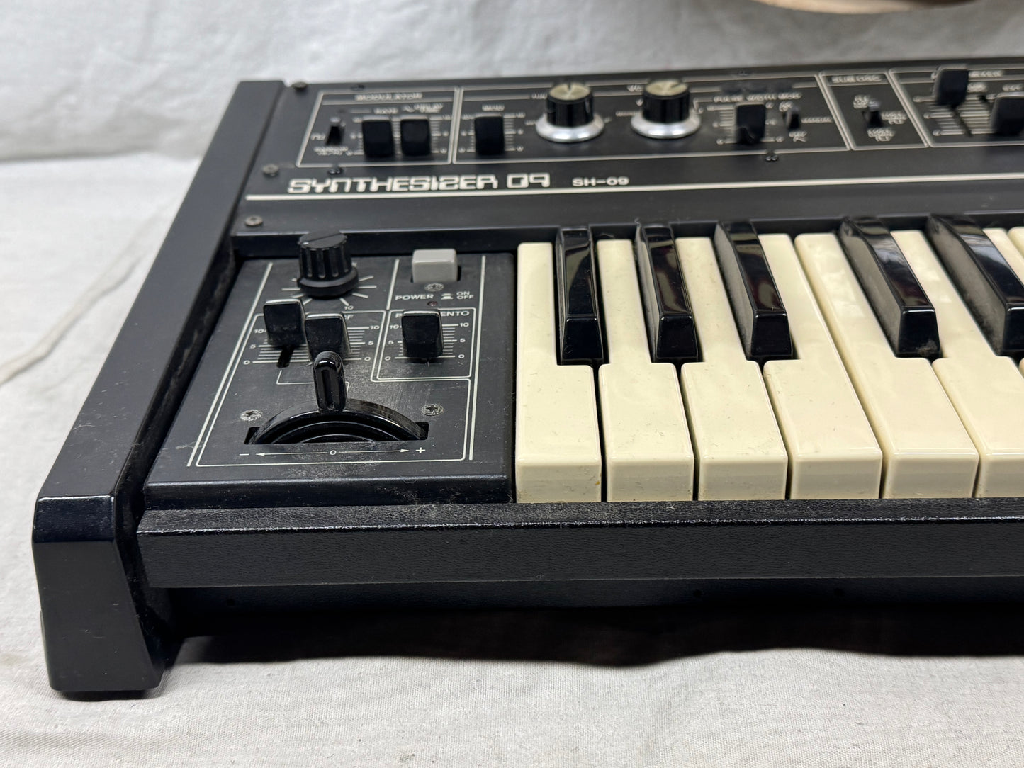 Roland SH-09 sh09 Monophonic Analog Synthesizer Keyboard