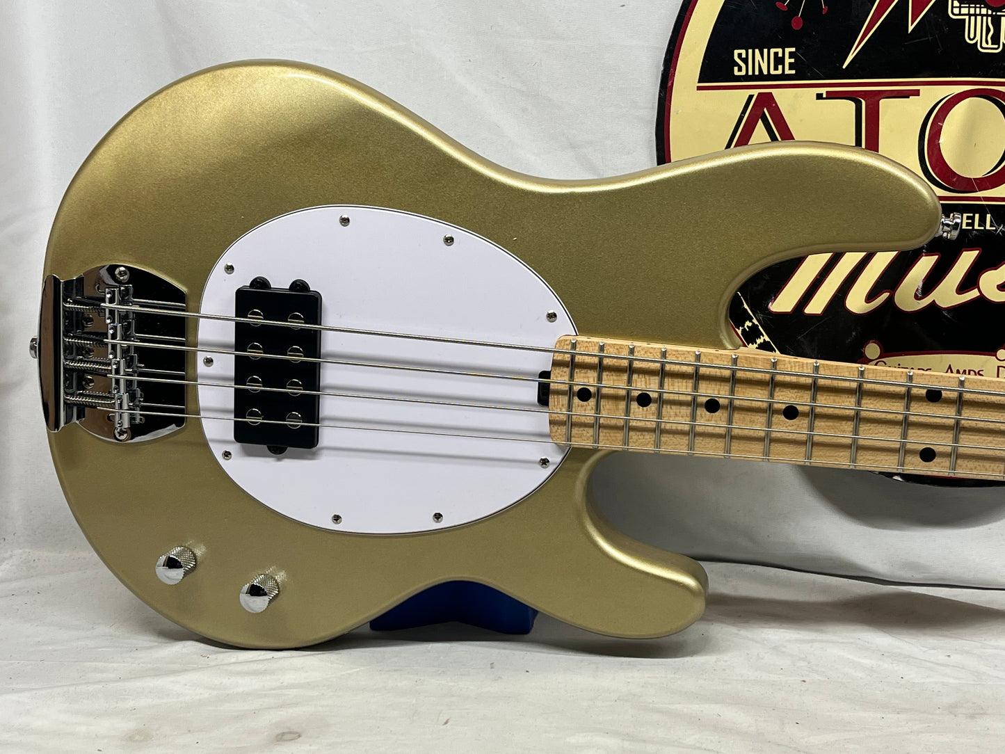Sterling Intro Series Music Man Stingray 4-String Electric Bass