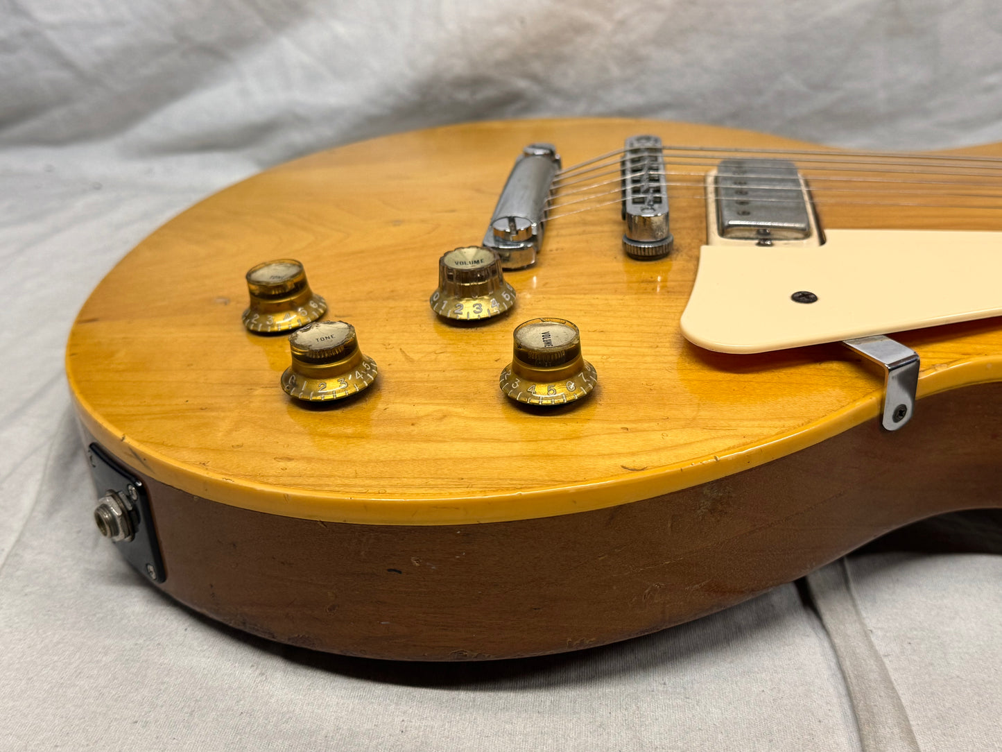 Gibson Les Paul Deluxe with Case 1976