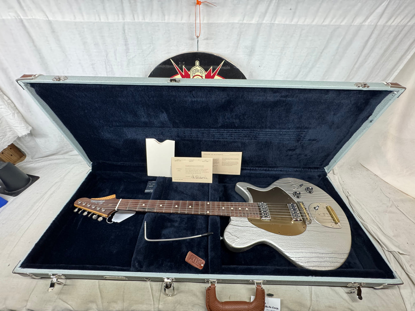 Eastman D'Ambrosio Offset '62 Guitar with Case 2024