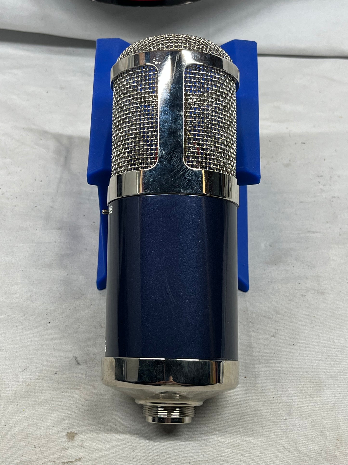 MXL Revelation Variable-Pattern Tube Condenser Microphone with Shock Mount and Case