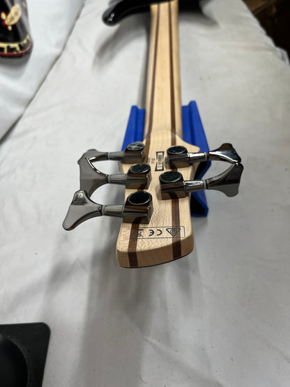 Ibanez Soundgear SR305E 5-String Electric Bass