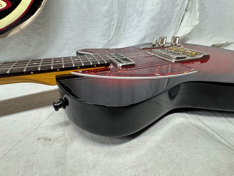Belltone Guitars B-Classic One BC1 Guitar with COA + Case - Image 21