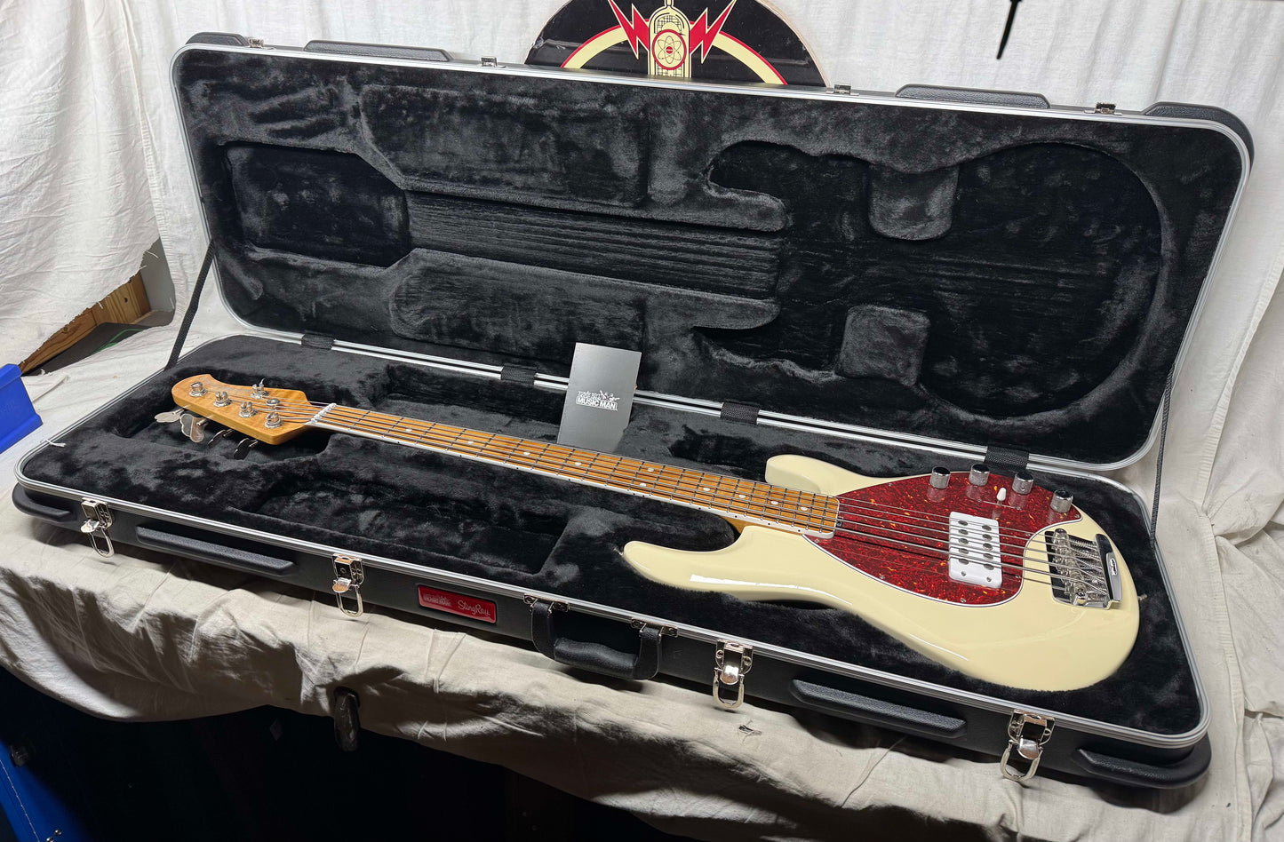 Ernie Ball Music Man 30th Anniversary Stingray sting ray 5 H Bass with Case 2018 - Translucent Buttercream / Roasted maple neck / maple fingerboard