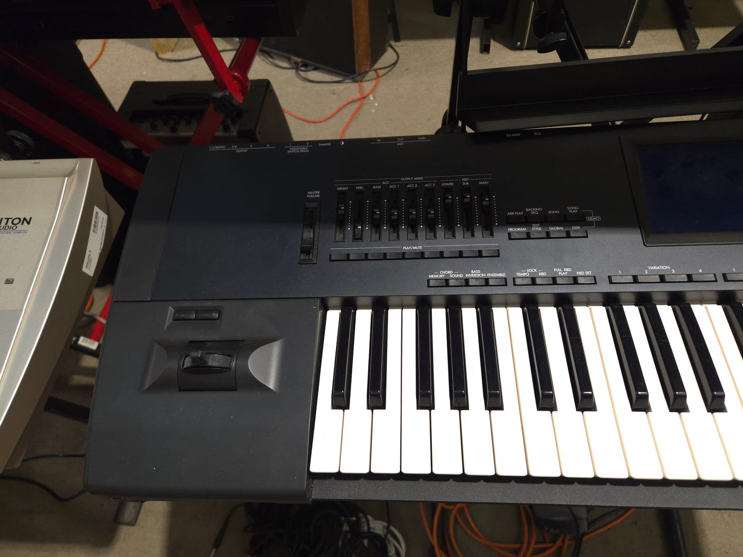 Korg i30 Interactive Music Workstation Keyboard - Local Pickup Only