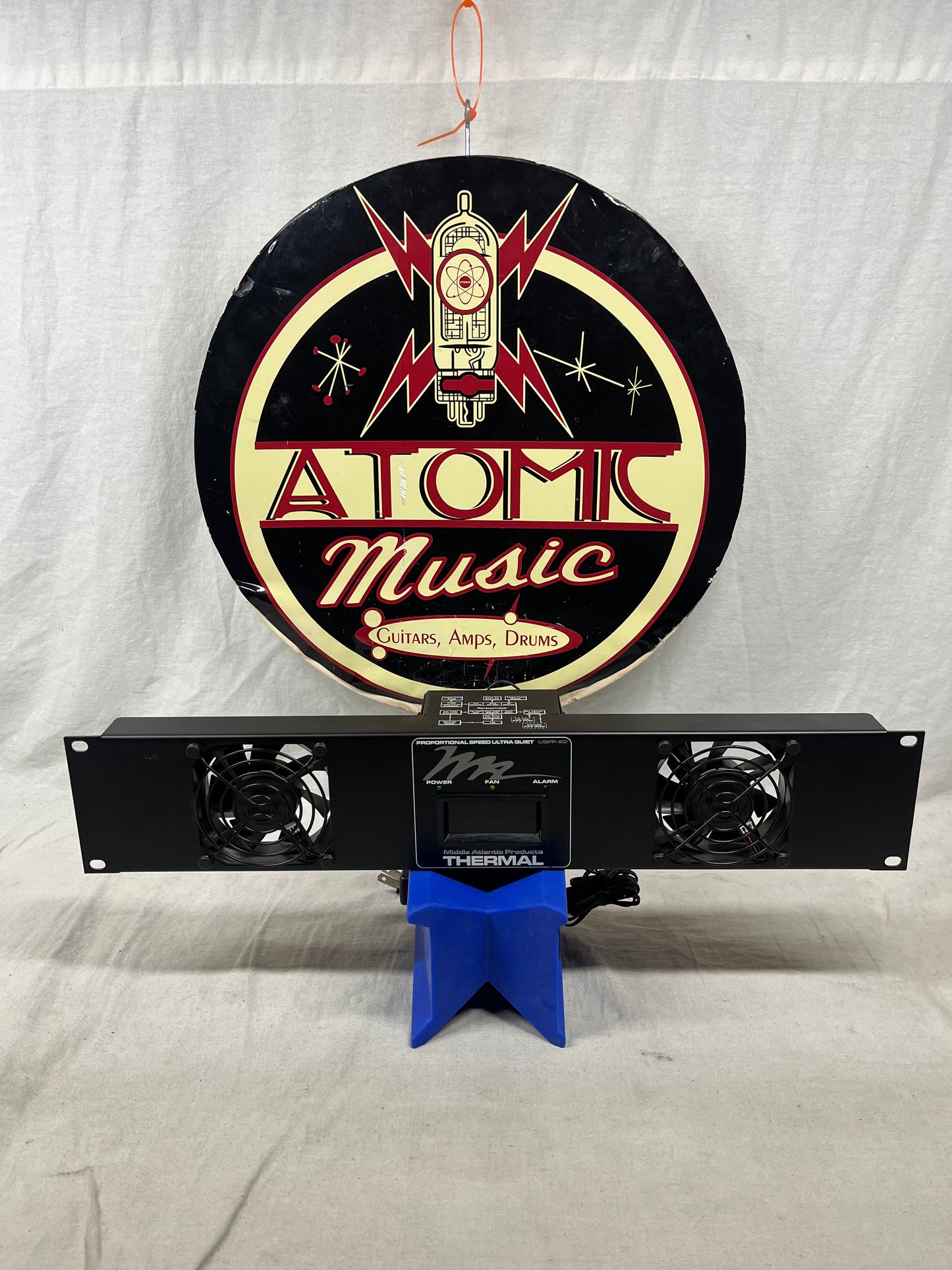 Middle Atlantic Products UQFP-2D Ultra Quiet Fan Panel Rackmount Fan with Power Supply