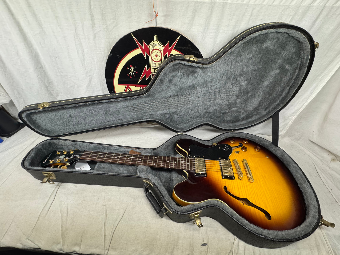 Epiphone Factory 2nd Limited Edition Dot Deluxe Semi-Hollowbody Guitar with Case