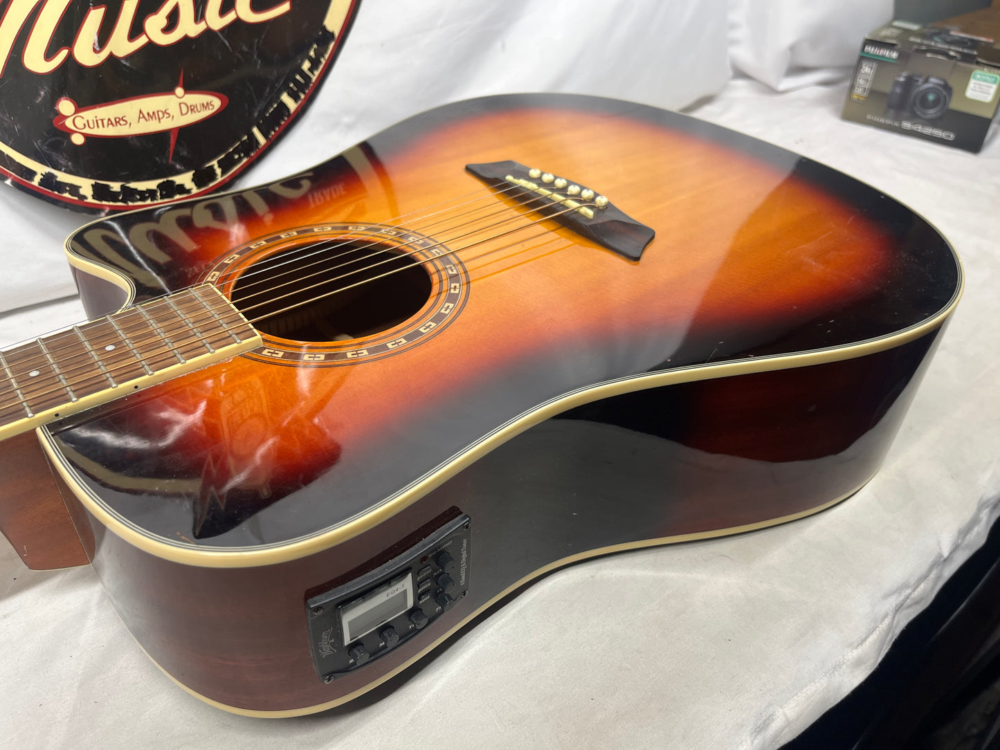 Washburn WD7SCEATB Harvest Series Dreadnought Acoustic Electric Guitar - Tobacco Burst