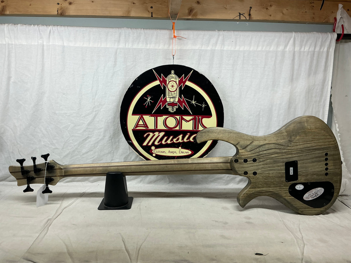 Schecter Guitar Research Bass