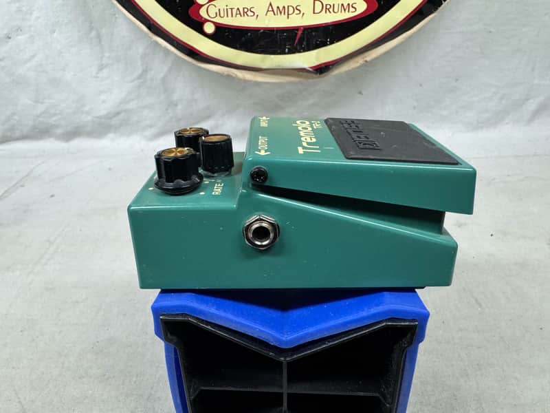 Boss TR-2 tr2 Tremolo Pedal - Image 6